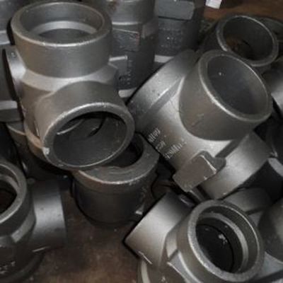 OEM-Grau-Gussteile und CNC-Bearbeitung ±0,1 mm Toleranz